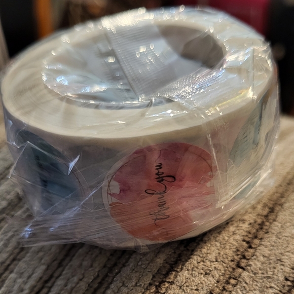 Thank You Stickers/Labels - Picture 2 of 3